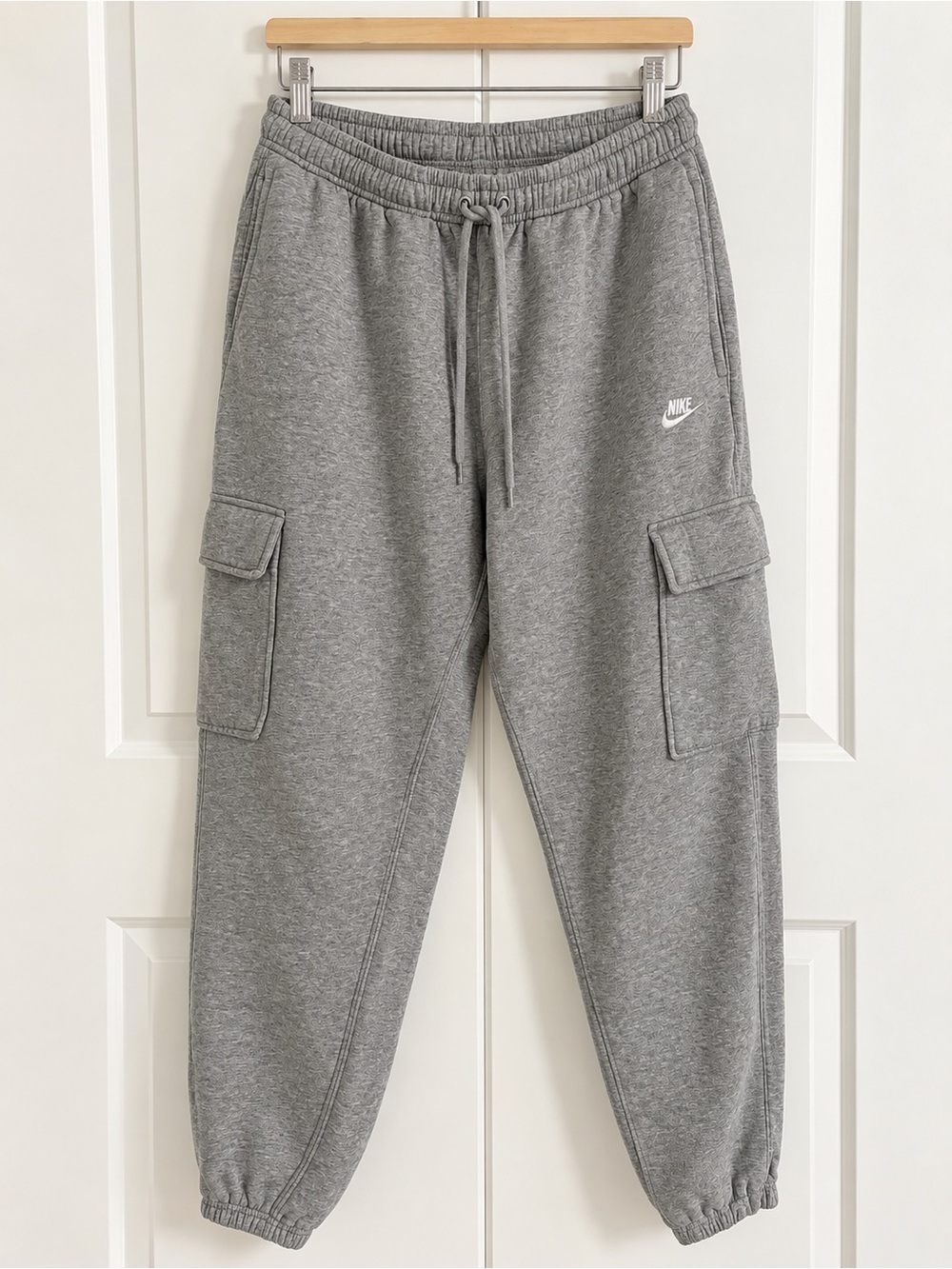 Nike Men’s Heather Gray Cargo Joggers